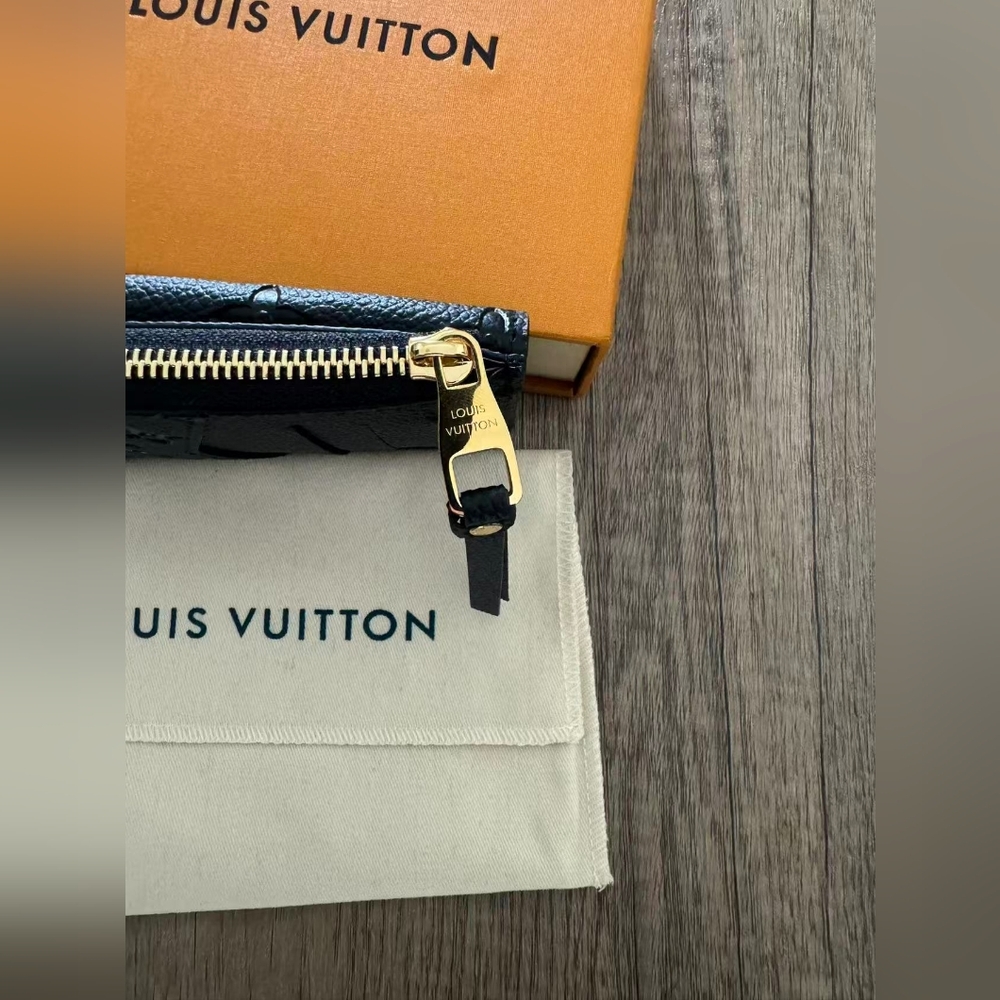 Louis Vuitton Card Holder Recto Verso - Picture 4 of 8